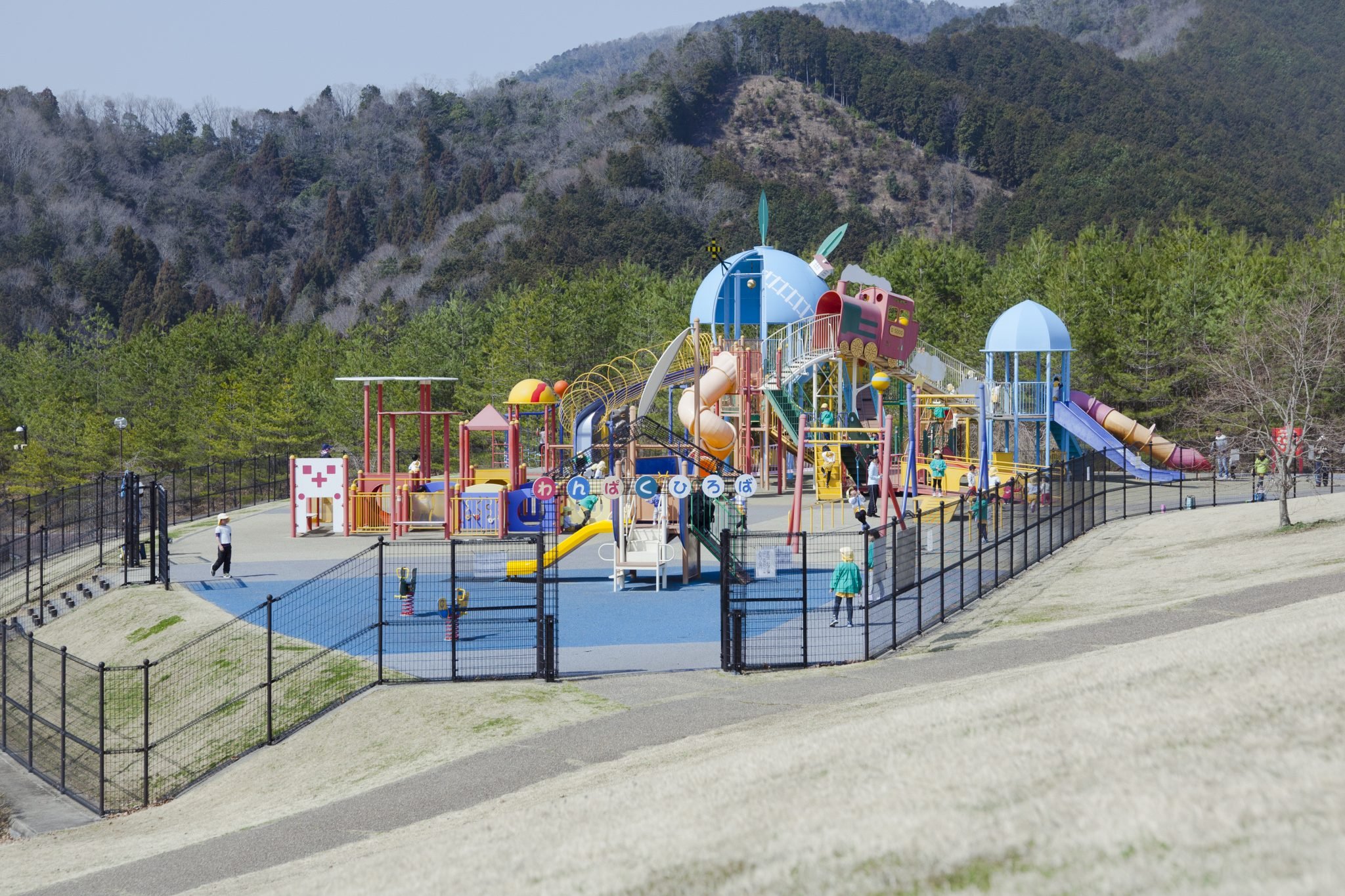 🌳 산단이케 공원 (산단이케 코엔) 이미지 1